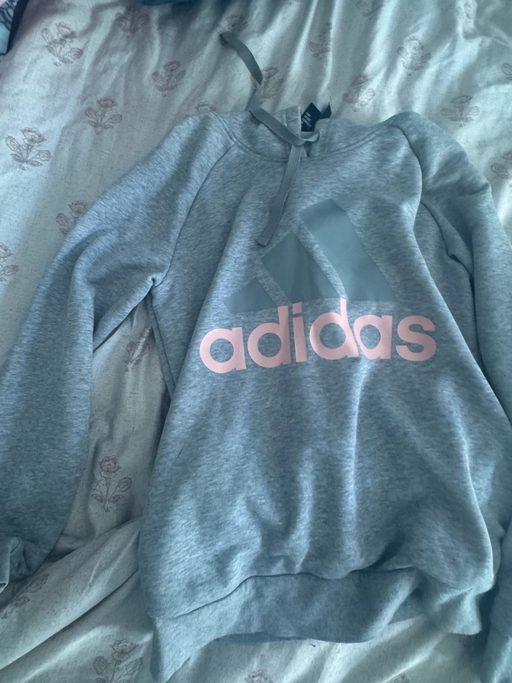 adidas Women’s Light Gray Sweatshirt with Pink Logo
